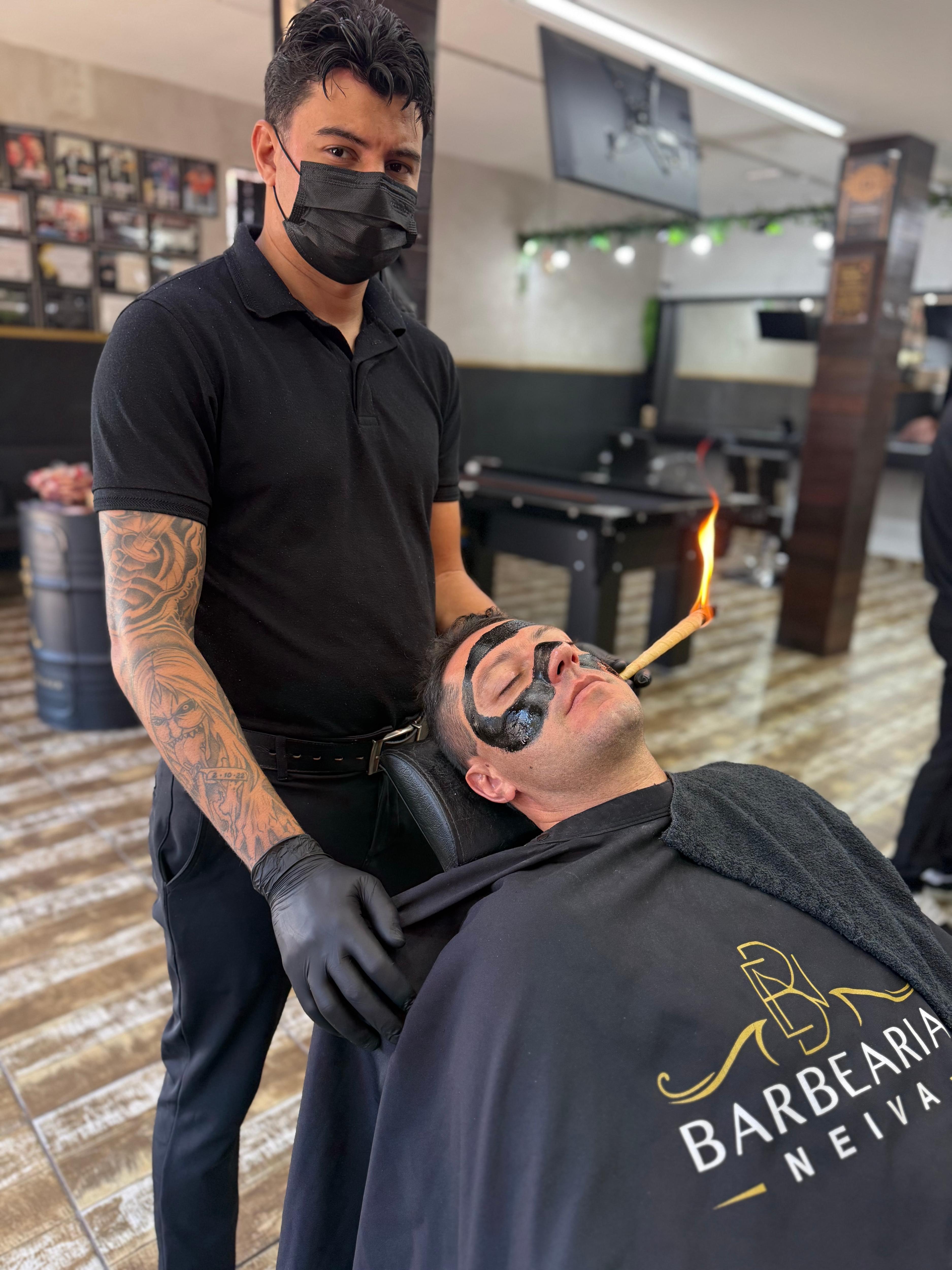 História e Estrutura Barbearia Neiva